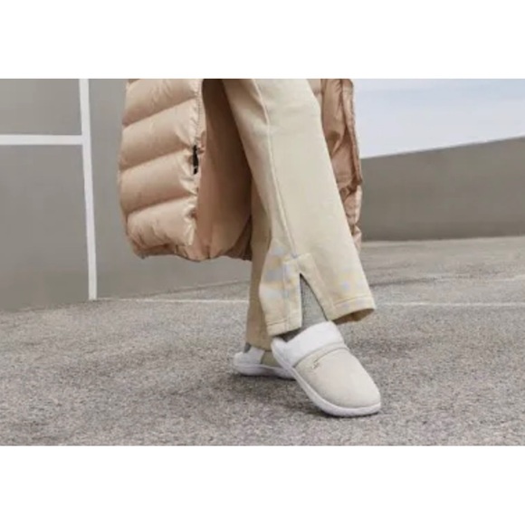 • NWT•  Women’s NIKE Burrow SE Slide Slipper Sanddrift / Light Bone Size 9 - Picture 10 of 11